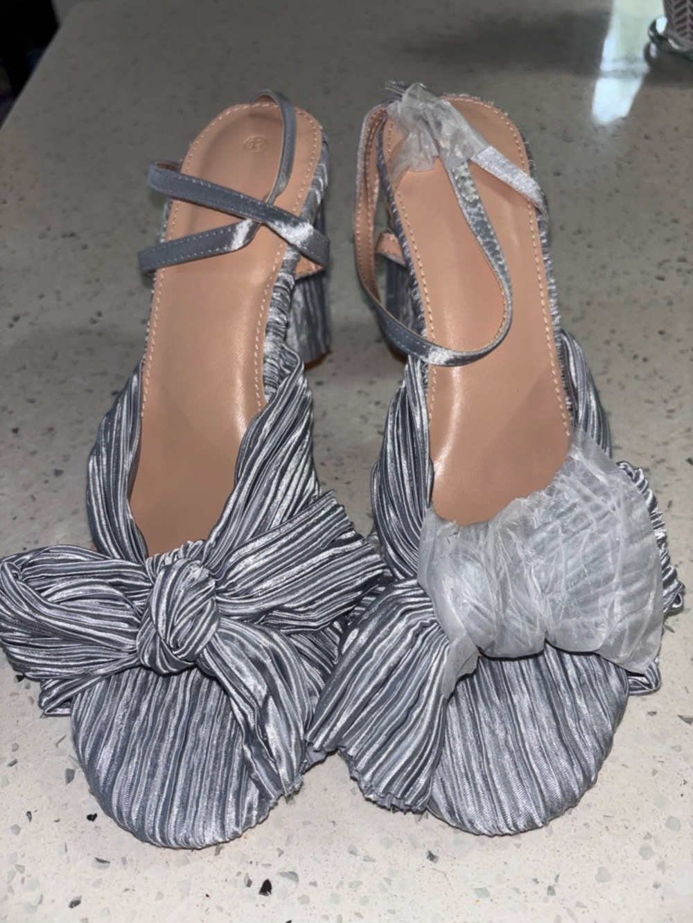 Vetaste Women’s Silver Pleated Knot Block Heel Sandals